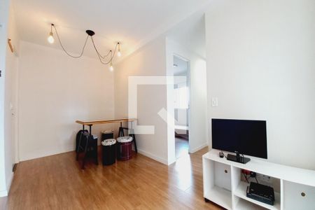 Sala de apartamento para alugar com 3 quartos, 60m² em Vila Satúrnia, Campinas