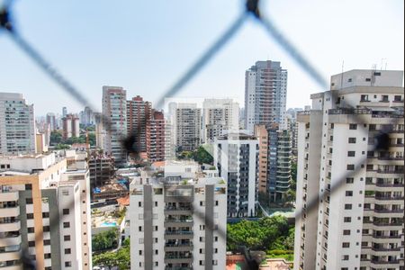 Apartamento à venda com 220m², 4 quartos e 3 vagas Apartamento à venda com 220m², 4 quartos e 3 vagasSacada da suíte 3