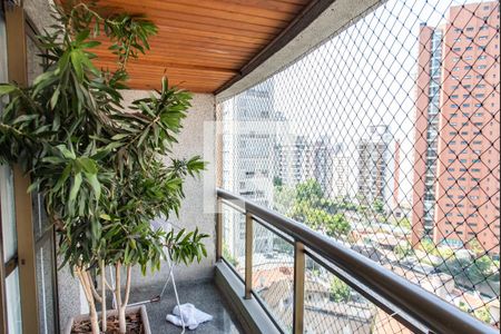 Varanda da sala de apartamento para alugar com 4 quartos, 220m² em Jardim Vila Mariana, São Paulo