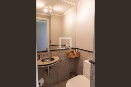 Apartamento à venda com 220m², 4 quartos e 3 vagas Apartamento à venda com 220m², 4 quartos e 3 vagasLavabo