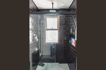 Apartamento à venda com 220m², 4 quartos e 3 vagas Apartamento à venda com 220m², 4 quartos e 3 vagasBanheiro da suíte 1