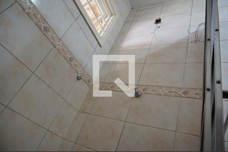 Casa à venda com 140m², 2 quartos e 1 vagaBanheiro