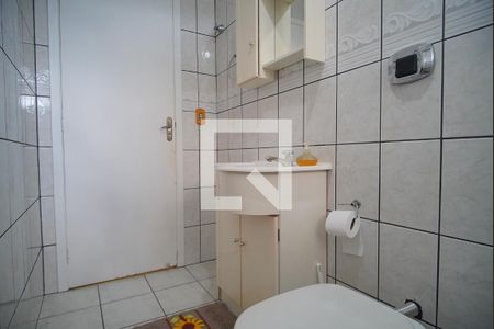 Casa à venda com 203m², 3 quartos e 2 vagas Casa à venda com 203m², 3 quartos e 2 vagasBanheiro
