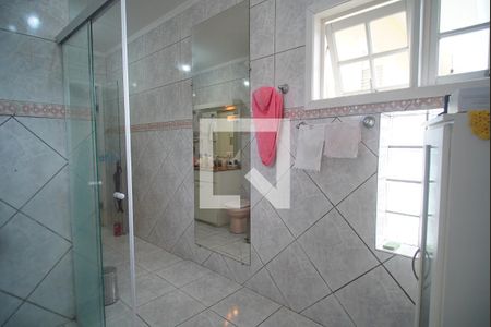 Casa à venda com 203m², 3 quartos e 2 vagas Casa à venda com 203m², 3 quartos e 2 vagasBanheiro da suíte