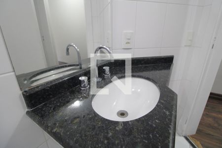 Casa à venda com 120m², 3 quartos e 2 vagasBanheiro 