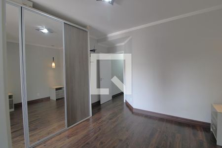 Suíte de casa à venda com 3 quartos, 120m² em Jardim Sabará, São Paulo