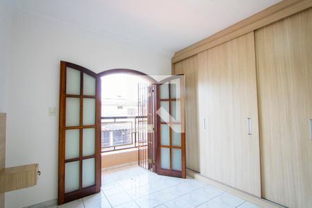 Quarto 1 - Suíte de casa à venda com 3 quartos, 220m² em Jardim Santo André, Santo André