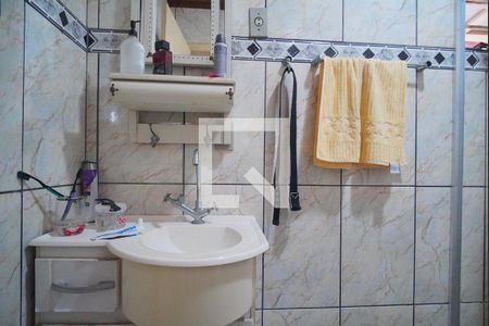 Casa à venda com 120m², 3 quartos e 4 vagas Casa à venda com 120m², 3 quartos e 4 vagasBanheiro 1