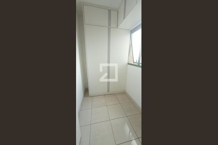 Apartamento para alugar com 190m², 3 quartos e 3 vagas Apartamento para alugar com 190m², 3 quartos e 3 vagasÁrea de Serviço