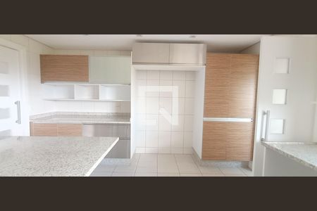 Apartamento para alugar com 190m², 3 quartos e 3 vagas Apartamento para alugar com 190m², 3 quartos e 3 vagasCozinha