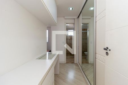 Apartamento à venda com 110m², 3 quartos e 2 vagasCloset - Suíte