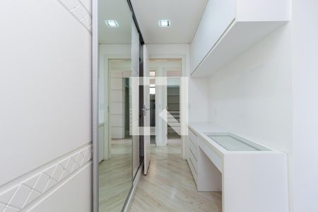 Apartamento à venda com 110m², 3 quartos e 2 vagasCloset - Suíte