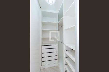 Apartamento à venda com 110m², 3 quartos e 2 vagasCloset - Quarto 2
