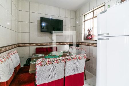 Cozinha de casa à venda com 2 quartos, 68m² em Sinimbu, Belo Horizonte