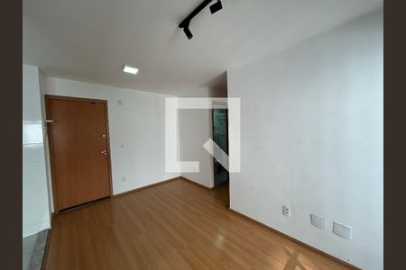 Sala de apartamento para alugar com 2 quartos, 43m² em Encantado, Rio de Janeiro