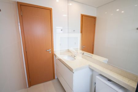 Apartamento para alugar com 74m², 2 quartos e 2 vagasBanheiro da Suíte