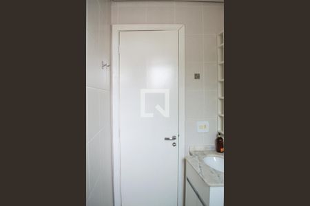 Apartamento para alugar com 47m², 1 quarto e 1 vaga Apartamento para alugar com 47m², 1 quarto e 1 vagaBanheiro social