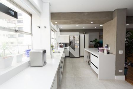Cozinha de apartamento para alugar com 3 quartos, 127m² em Planalto Paulista, São Paulo