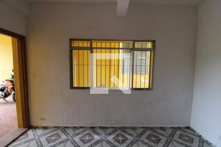 Sala de casa à venda com 6 quartos, 220m² em Vila Gustavo, São Paulo