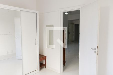 Quarto 1 de apartamento à venda com 3 quartos, 120m² em Copacabana, Rio de Janeiro