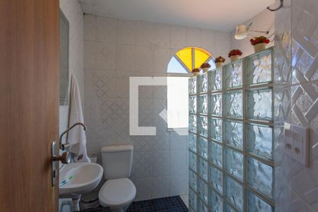 Apartamento à venda com 187m², 3 quartos e 1 vaga Apartamento à venda com 187m², 3 quartos e 1 vagaBanheiro 2