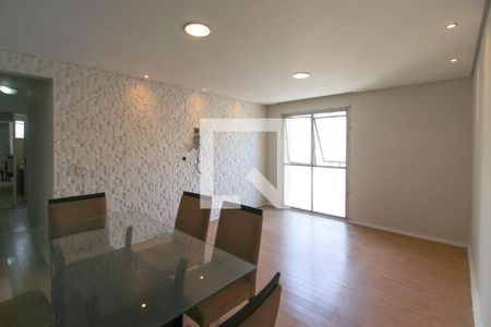 Sala de apartamento para alugar com 3 quartos, 70m² em Vila Olímpia, São Paulo