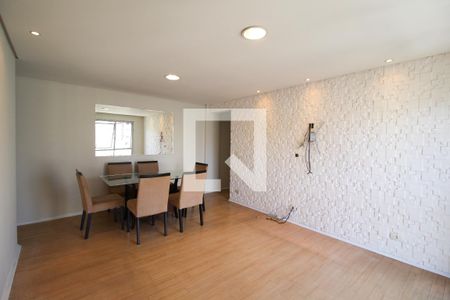 Sala de apartamento para alugar com 3 quartos, 70m² em Vila Olímpia, São Paulo