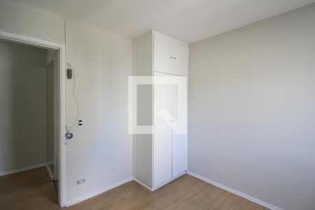 Quarto 1 de apartamento para alugar com 3 quartos, 70m² em Vila Olímpia, São Paulo
