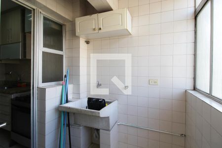 Apartamento à venda com 70m², 3 quartos e 1 vagaÁrea de Serviço