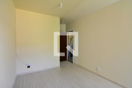 Sala de apartamento para alugar com 3 quartos, 70m² em Incofindência, Belo Horizonte