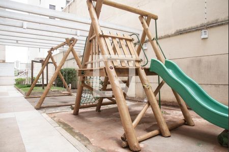 Apartamento à venda com 130m², 2 quartos e 2 vagasÁrea comum - Playground