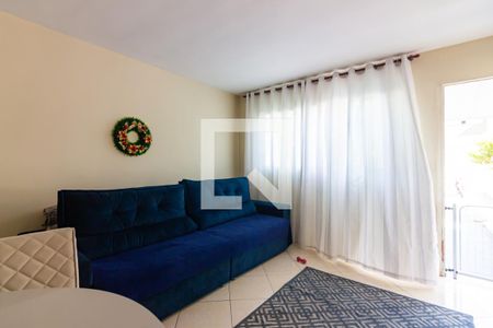 Sala  de casa de condomínio à venda com 2 quartos, 60m² em Santa Maria, Osasco