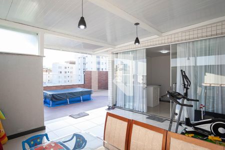 Apartamento à venda com 202m², 3 quartos e 3 vagasCobertura