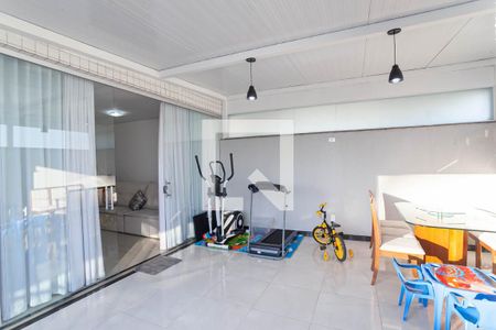 Apartamento à venda com 202m², 3 quartos e 3 vagasCobertura