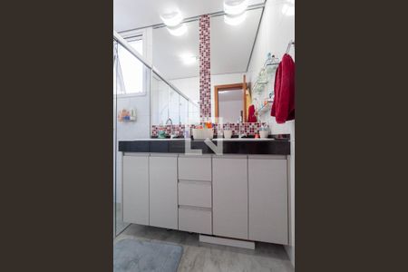 Apartamento à venda com 202m², 3 quartos e 3 vagasBanheiro da suíte 