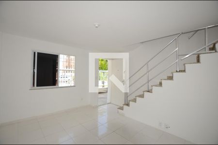 Sala de apartamento à venda com 2 quartos, 65m² em Parada de Lucas, Rio de Janeiro