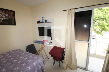 Casa de condomínio à venda com 80m², 2 quartos e 2 vagasSuíte