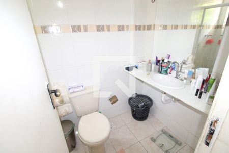 Casa de condomínio à venda com 80m², 2 quartos e 2 vagasBanheiro da Suíte