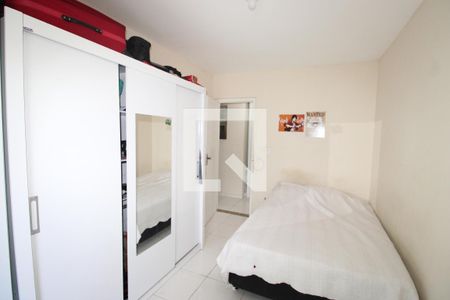 Casa de condomínio à venda com 80m², 2 quartos e 2 vagasQuarto