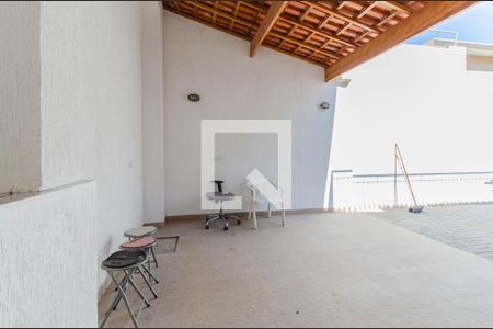 Casa à venda com 200m², 4 quartos e 8 vagas Casa à venda com 200m², 4 quartos e 8 vagasChurrasqueira