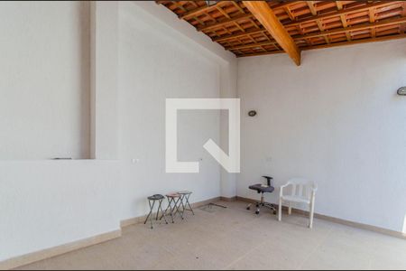 Casa à venda com 200m², 4 quartos e 8 vagas Casa à venda com 200m², 4 quartos e 8 vagasChurrasqueira