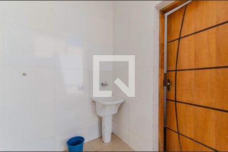 Casa à venda com 200m², 4 quartos e 8 vagas Casa à venda com 200m², 4 quartos e 8 vagasÁrea de Serviço