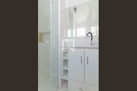 Casa à venda com 200m², 4 quartos e 8 vagas Casa à venda com 200m², 4 quartos e 8 vagasBanheiro da Edícula