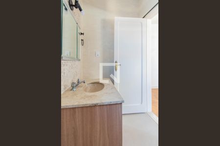 Casa à venda com 200m², 4 quartos e 8 vagas Casa à venda com 200m², 4 quartos e 8 vagasBanheiro da Suíte 3