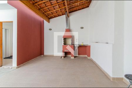 Casa à venda com 200m², 4 quartos e 8 vagas Casa à venda com 200m², 4 quartos e 8 vagasChurrasqueira