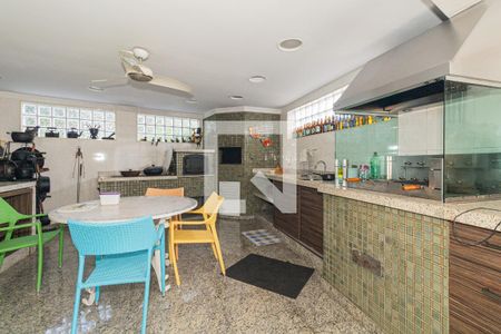 Casa para alugar com 600m², 3 quartos e 3 vagas Casa para alugar com 600m², 3 quartos e 3 vagasSalão de festas