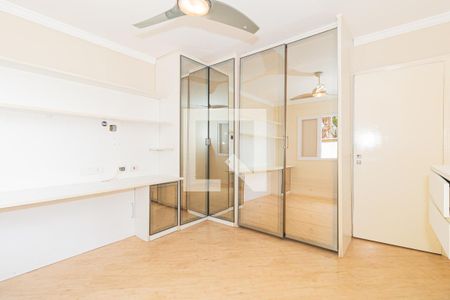 Casa para alugar com 600m², 3 quartos e 3 vagas Casa para alugar com 600m², 3 quartos e 3 vagasQuarto 1