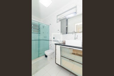 Casa para alugar com 600m², 3 quartos e 3 vagas Casa para alugar com 600m², 3 quartos e 3 vagasBanheiro da Suíte