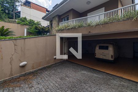 Casa para alugar com 600m², 3 quartos e 3 vagas Casa para alugar com 600m², 3 quartos e 3 vagasGaragem