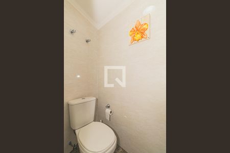 Casa para alugar com 600m², 3 quartos e 3 vagas Casa para alugar com 600m², 3 quartos e 3 vagasBanheiro do Salão de festas